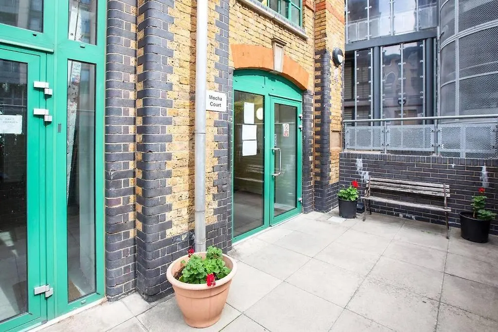 Cosy Spacious Studio Flat Stratford / Bow London United Kingdom